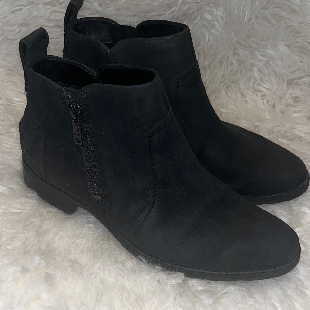 UGG Aero ll 1105865 Women's Black Ankle Boots Size 7.5